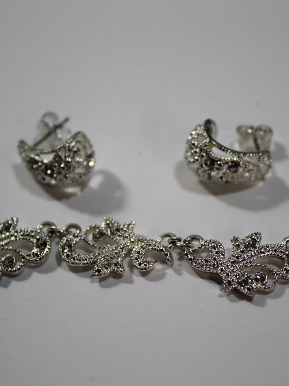 NOS Vintage Avon Costume Jewelry Set